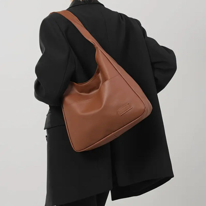 The Daily Luxury of Gloria | Vintage Leather Bag