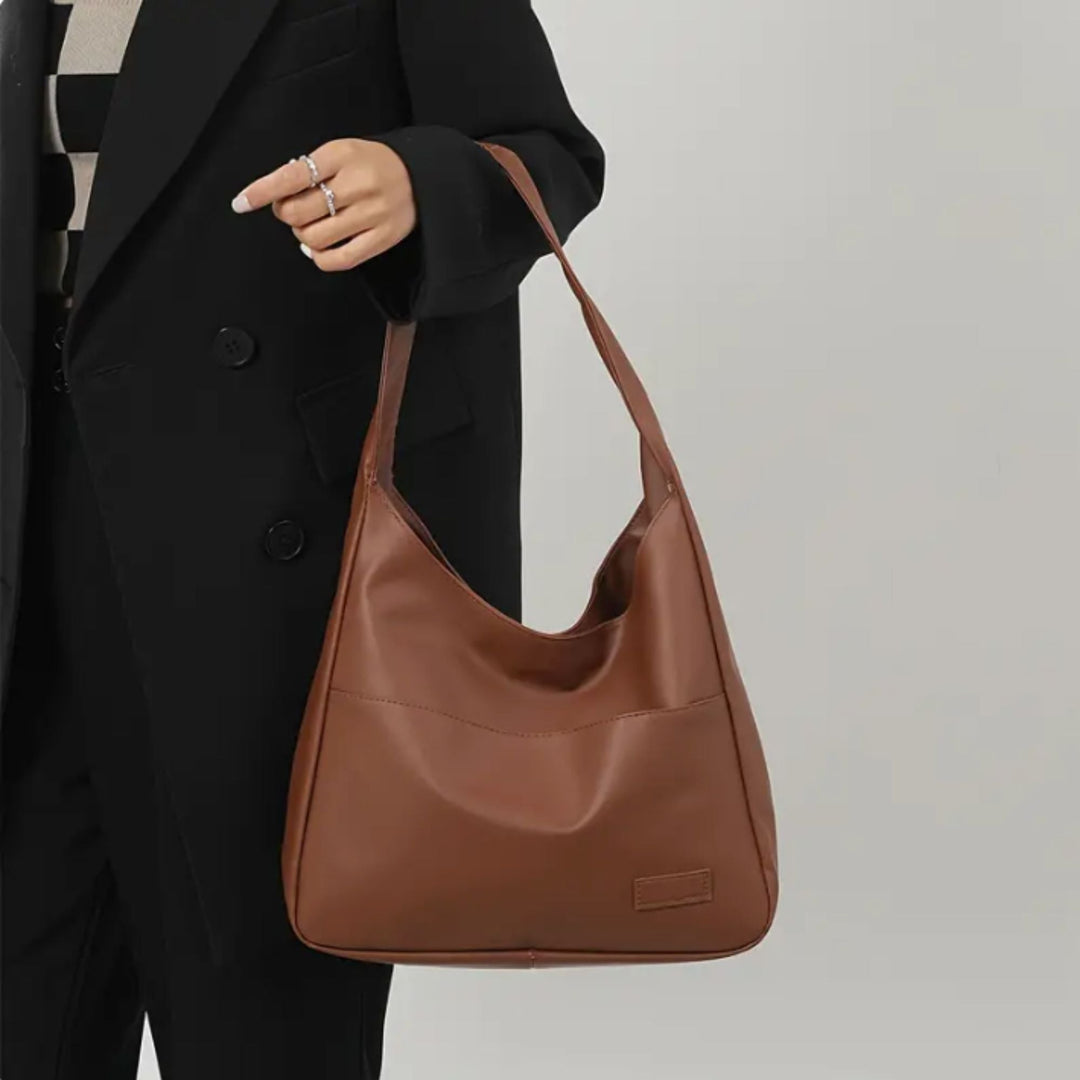 The Daily Luxury of Gloria | Vintage Leather Bag