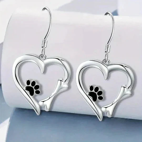 Yaritza™ – Silver Earrings with Paw and Heart Design